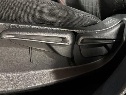 Used 2023 Honda HR-V Sport image 23