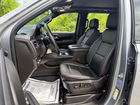 Used 2023 Chevrolet Suburban Z71 image 10