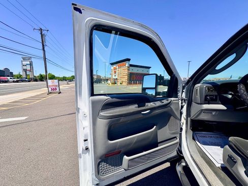 Used 2003 Ford F250 XLT AWD/4WD image 18