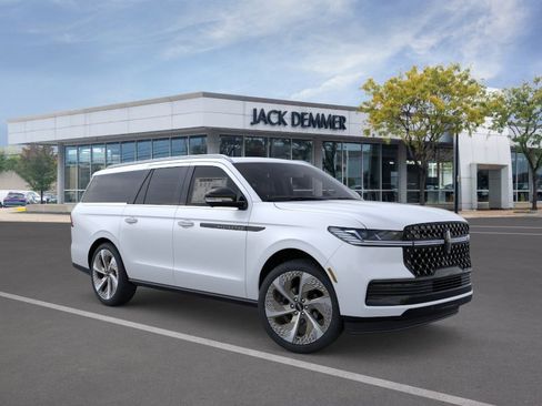New 2026 Lincoln Navigator L Black Label AWD/4WD image 7