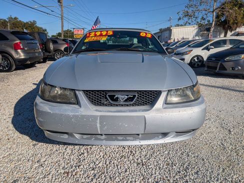Used 2003 Ford Mustang Premium image 3