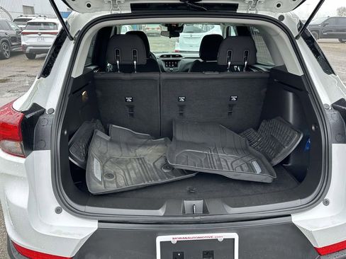 Used 2023 Chevrolet TrailBlazer LT image 12