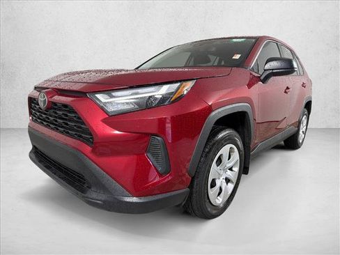 Used 2025 Toyota RAV4 LE FWD image 7