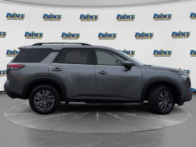 Used 2025 Nissan Pathfinder SV AWD/4WD image 4