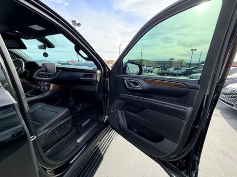Used 2021 Chevrolet Tahoe High Country w/ Premium Package AWD/4WD image 36