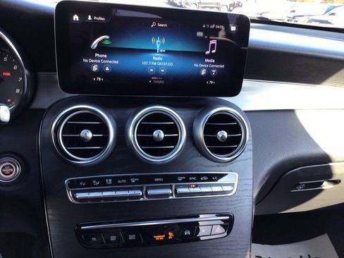 Used 2021 Mercedes-Benz GLC 300 GLC 300 image 11