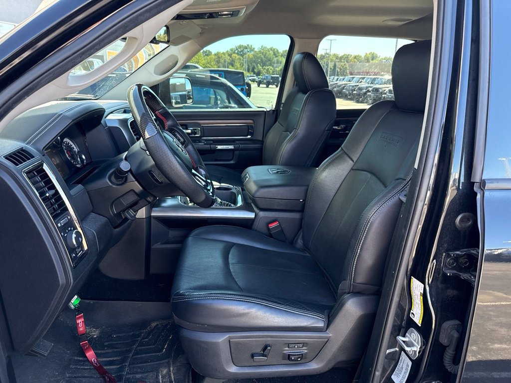 Used 2018 RAM 2500 Laramie w/ Sport Appearance Group AWD/4WD image 6