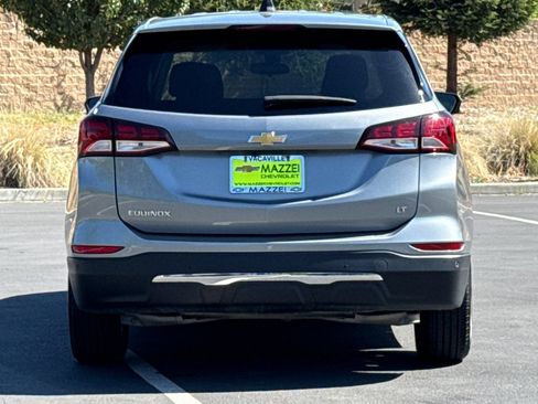 Used 2024 Chevrolet Equinox LT FWD image 12