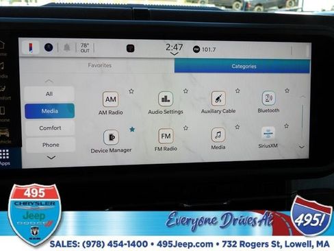 New 2025 Jeep Gladiator Sport image 25