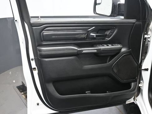 Used 2023 RAM 1500 Limited w/ Body-Colour Bumper Group AWD/4WD image 11
