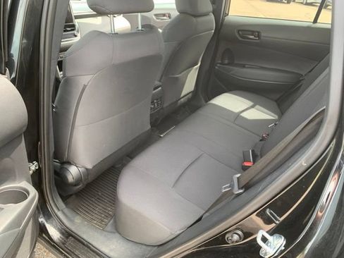 Used 2024 Toyota Corolla Cross LE FWD image 14