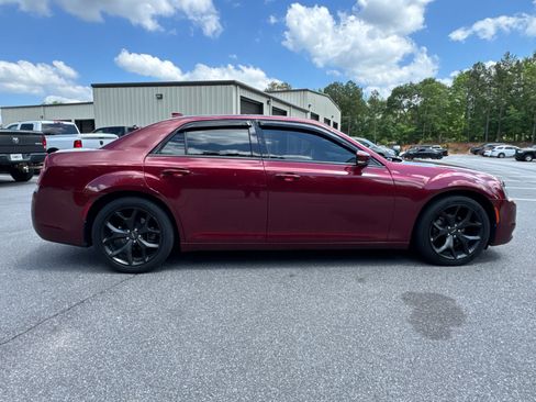 Used 2021 Chrysler 300 S RWD image 4