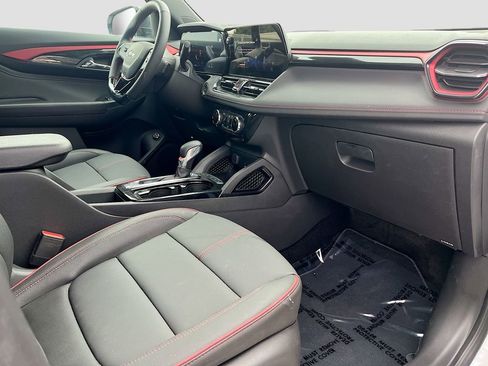 Used 2026 Chevrolet TrailBlazer RS w/ Convenience Package AWD/4WD image 28