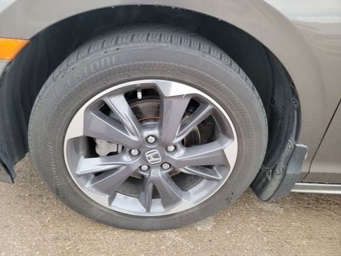 Used 2022 Honda Odyssey Elite image 4