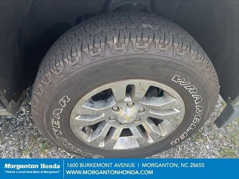 Used 2017 Chevrolet Silverado 1500 LT w/ All Star Edition AWD/4WD image 11