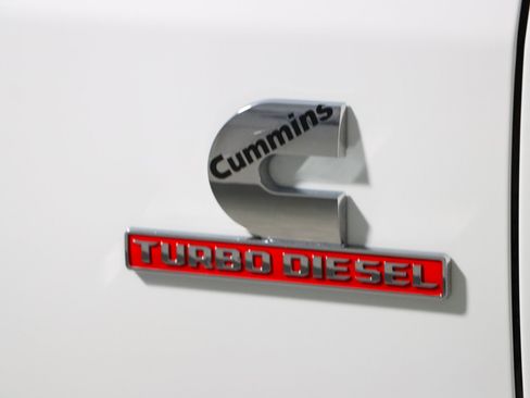 Used 2024 RAM 2500 Laramie AWD/4WD image 30