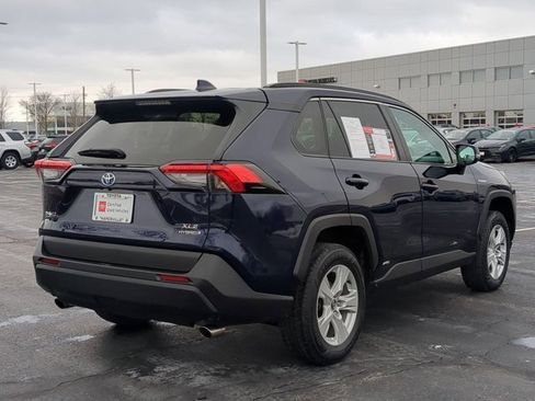 Certified 2020 Toyota RAV4 XLE image 5