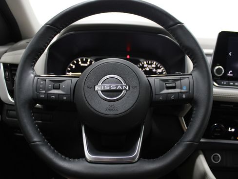 Used 2023 Nissan Rogue SL AWD/4WD image 31