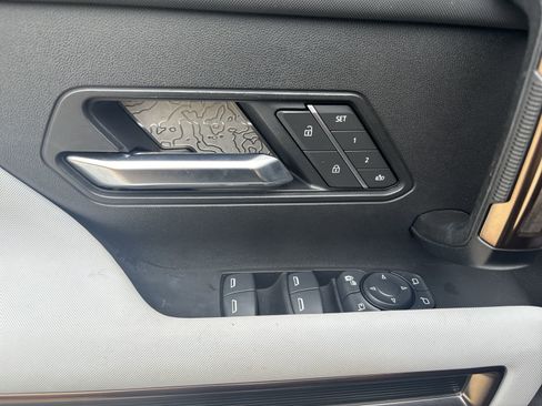 Used 2025 GMC Hummer EV 2X AWD/4WD image 14