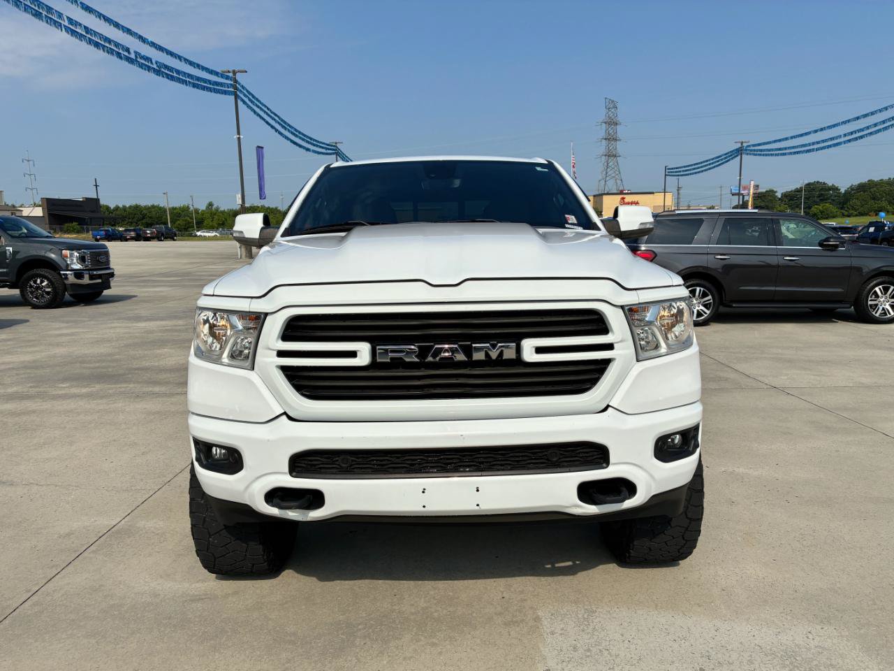 Used 2021 RAM 1500 Lone Star AWD/4WD image 3