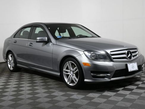 Used 2013 Mercedes-Benz C 300 4MATIC Sedan image 8