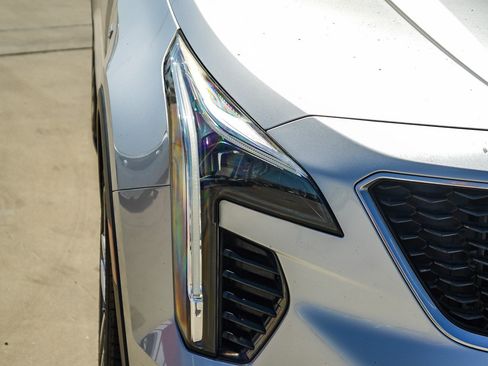 Used 2019 Cadillac XT4 Sport FWD image 9