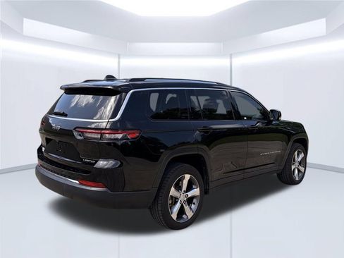 Used 2021 Jeep Grand Cherokee L Limited RWD image 3