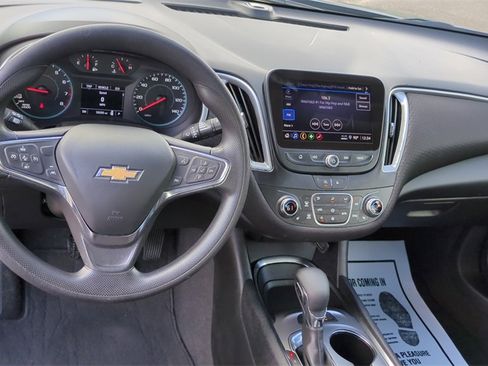 Used 2024 Chevrolet Malibu LT image 19