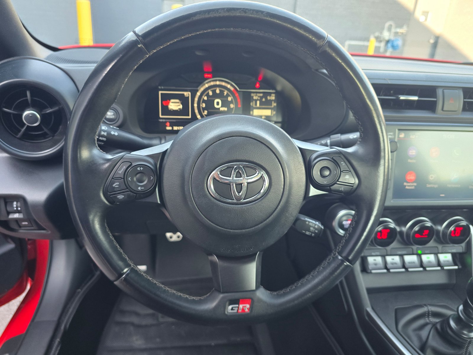 Used 2024 Toyota GR86 Premium RWD image 15