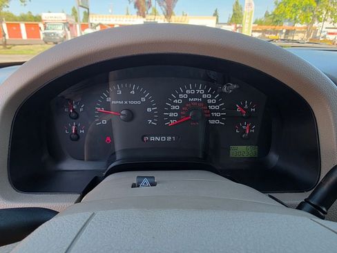 Used 2006 Ford F150 XLT AWD/4WD image 13