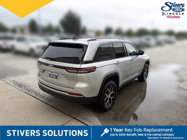 Used 2023 Jeep Grand Cherokee Limited AWD/4WD image 6