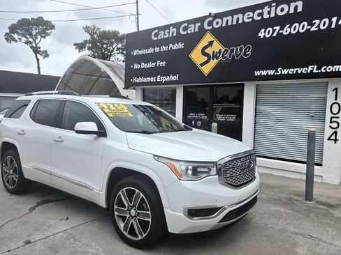 Used 2017 GMC Acadia Denali w/ Technology Package AWD/4WD image 5