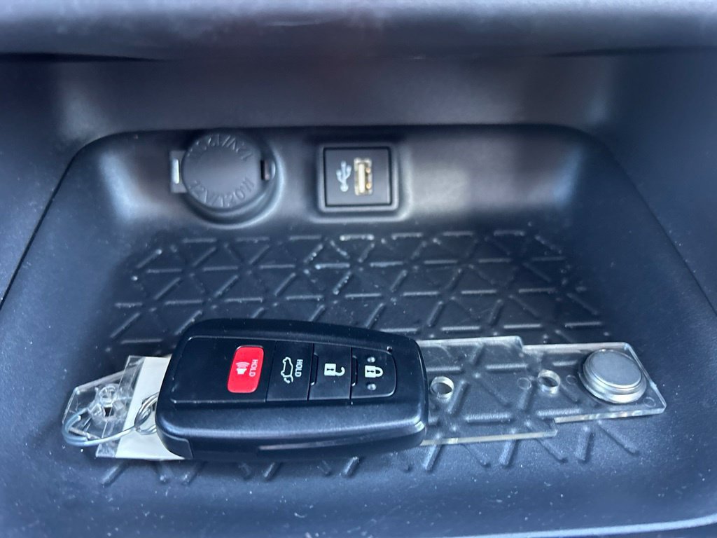 Used 2025 Toyota RAV4 XLE w/ Convenience Package AWD/4WD image 22