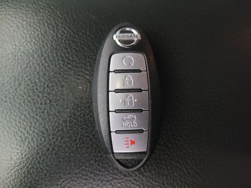 Used 2018 Nissan Altima 2.5 SV FWD image 32