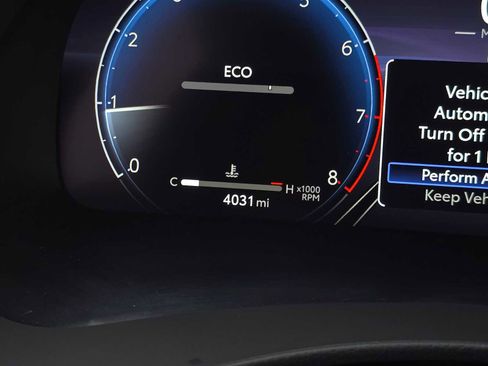 Certified 2025 Toyota Highlander Platinum image 29