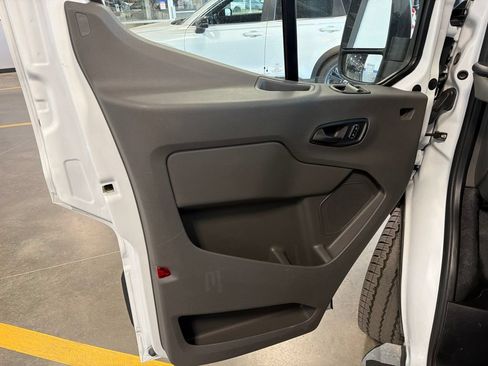 Used 2025 Ford Transit 250 Low Roof w/ Exterior Upgrade Package RWD image 23