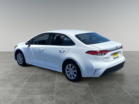 Used 2023 Toyota Corolla LE FWD image 3