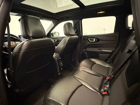 Used 2022 Jeep Compass Altitude w/ Sun and Sound Group image 24