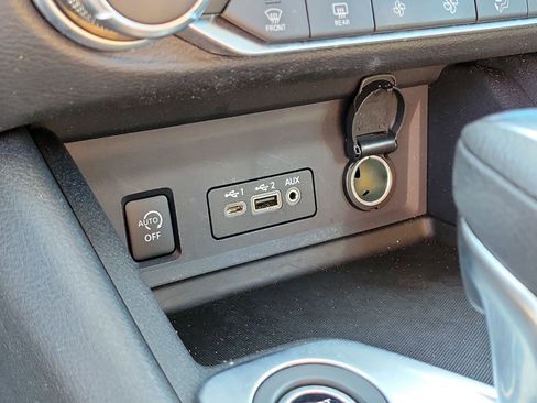Used 2024 Nissan Sentra SV w/ All-Weather Package FWD image 29