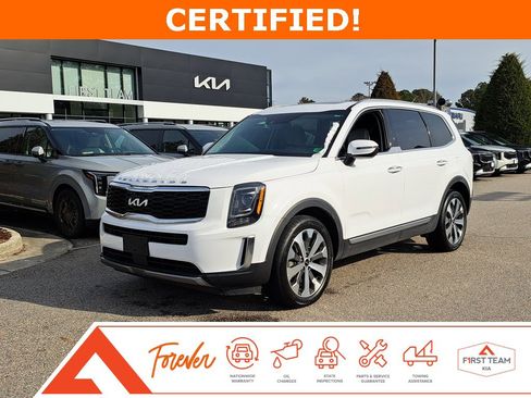 Used 2022 Kia Telluride S image 1