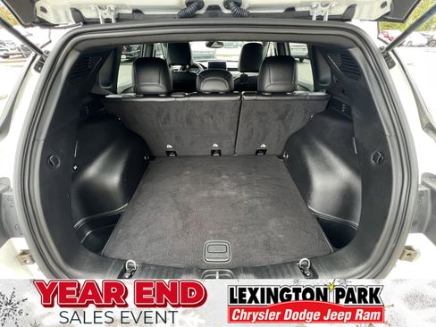 Used 2023 Jeep Compass Trailhawk image 9