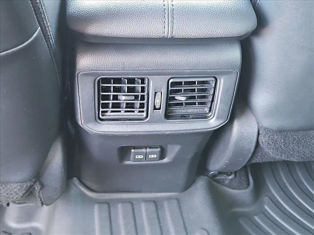 Used 2022 Toyota RAV4 XSE w/ XSE Grade Weather Package AWD/4WD image 17