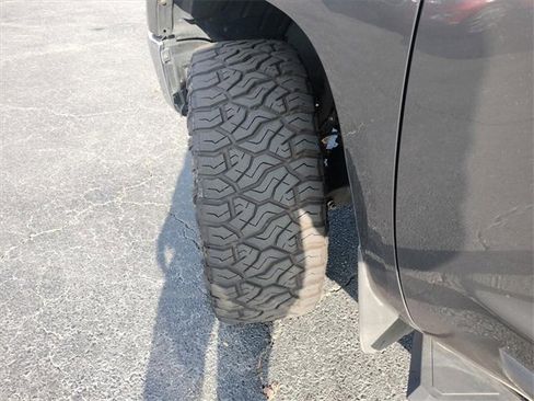 Used 2018 Toyota Tundra SR5 image 13