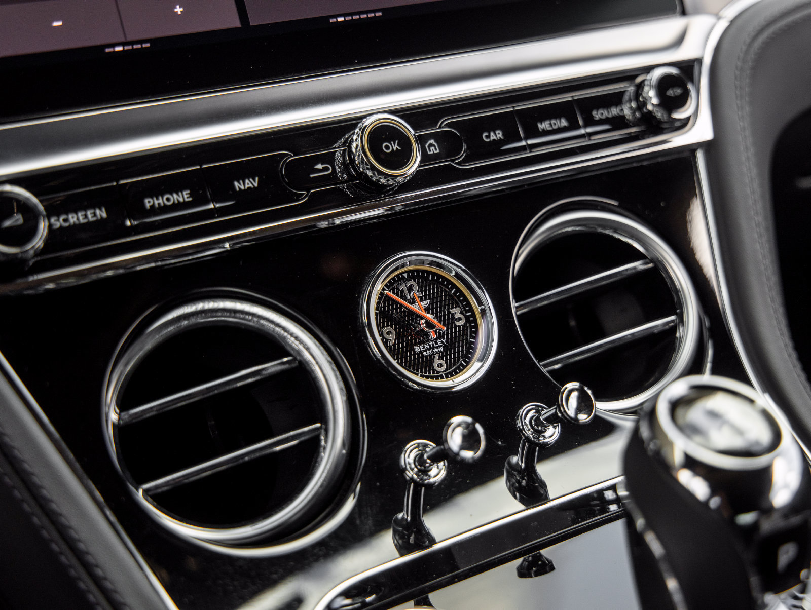 Used 2023 Bentley Continental GT Mulliner AWD/4WD image 30