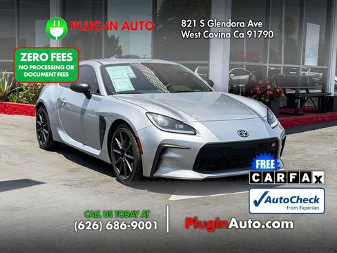 Used 2023 Toyota GR86 Premium RWD image 3
