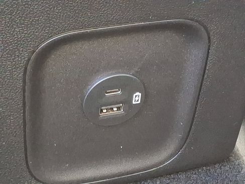 Used 2022 Ford Escape Titanium w/ Class II Trailer Tow Package image 11