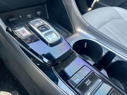 Used 2020 Hyundai Sonata Limited image 24