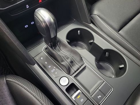 Used 2021 Volkswagen Atlas Cross Sport SE image 30