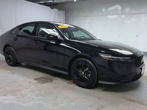 Used 2025 Honda Accord SE image 2