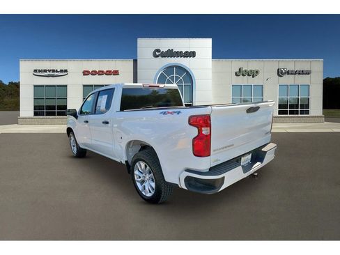 Used 2023 Chevrolet Silverado 1500 Custom AWD/4WD image 5